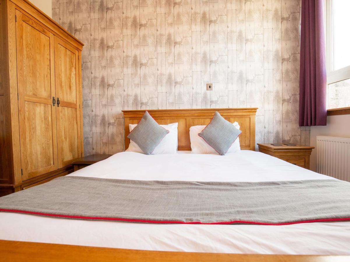 The Ben Mhor Hotel, Bar & Restaurant Grantown-on-Spey Экстерьер фото